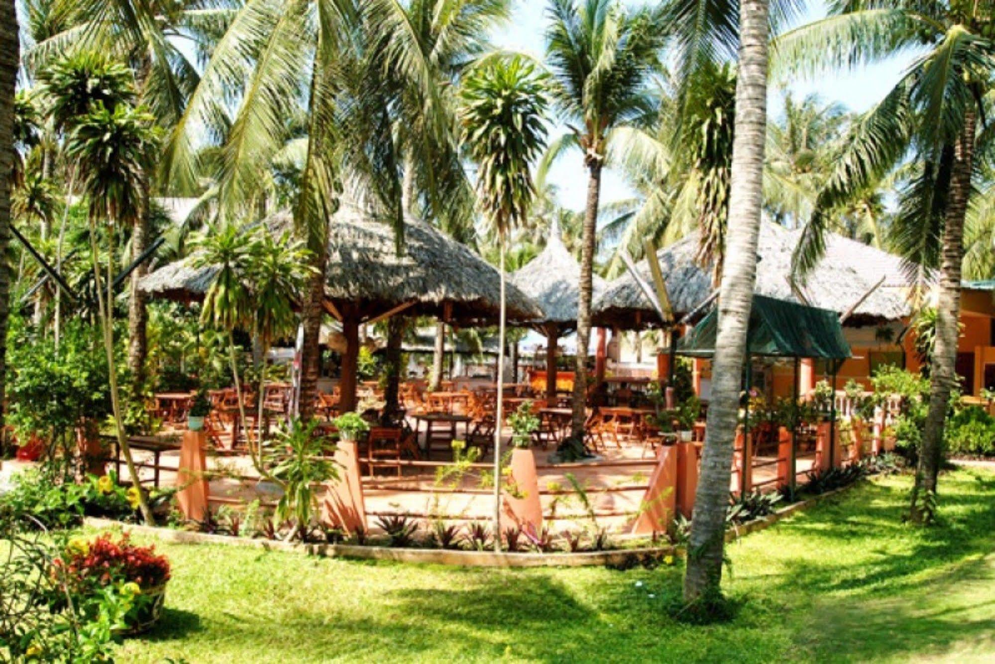 Palmira Beach Resort & Spa Mũi Né Buitenkant foto